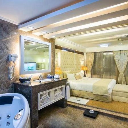 Hotel Agrabad Chittagong Bagian luar foto