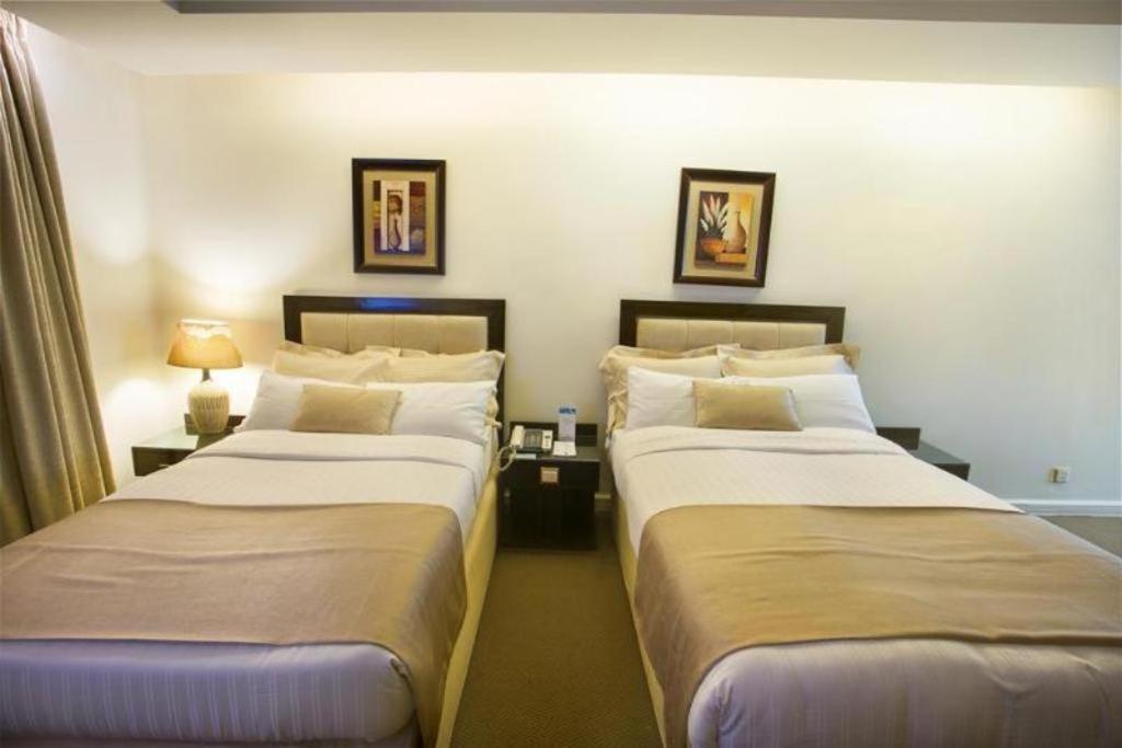 Hotel Agrabad Chittagong Bagian luar foto